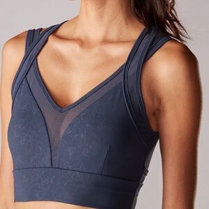 TAVI Serene Bra, black, size small, removable cups